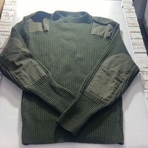 DSCP Valor Collection 100% wool sweater with shoulder and elbow patches size 40